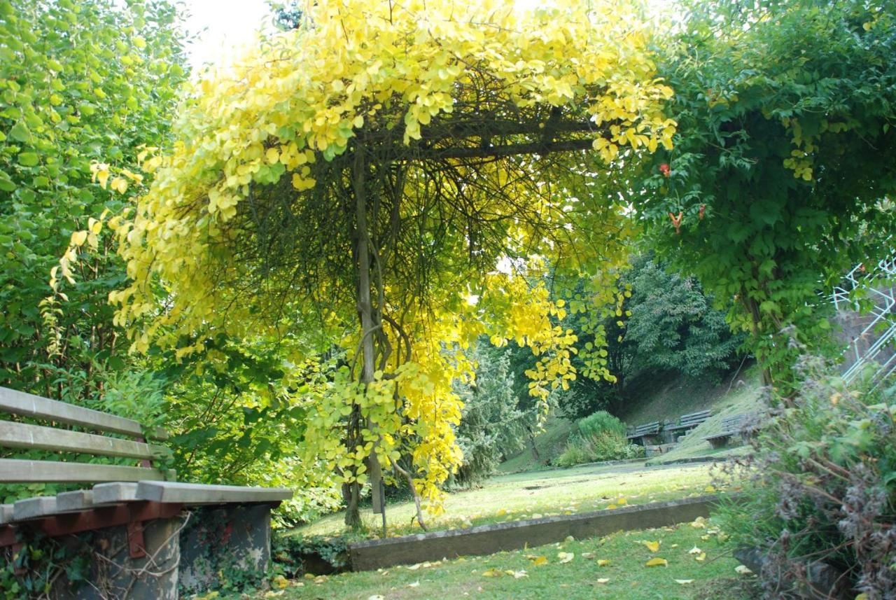 Haus Sonneck Hotel Marburg Bagian luar foto