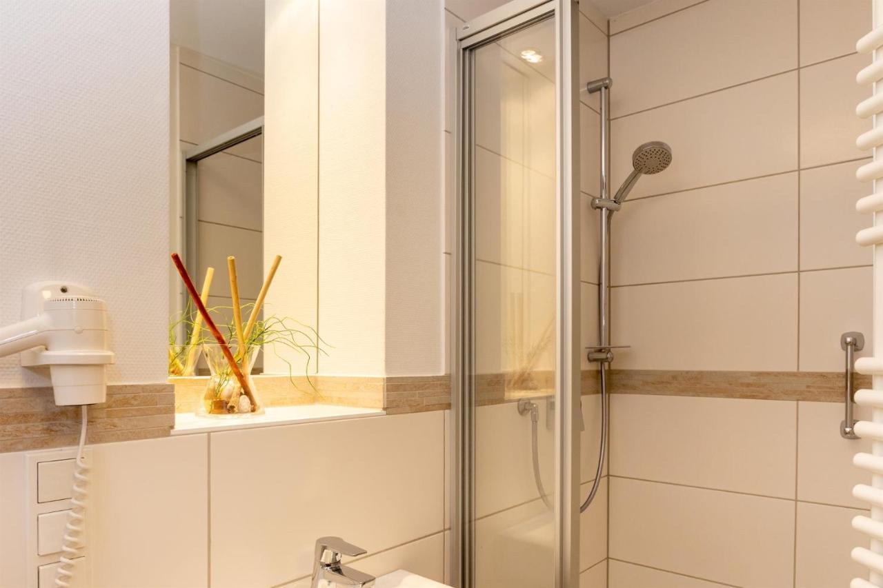 Haus Sonneck Hotel Marburg Bagian luar foto