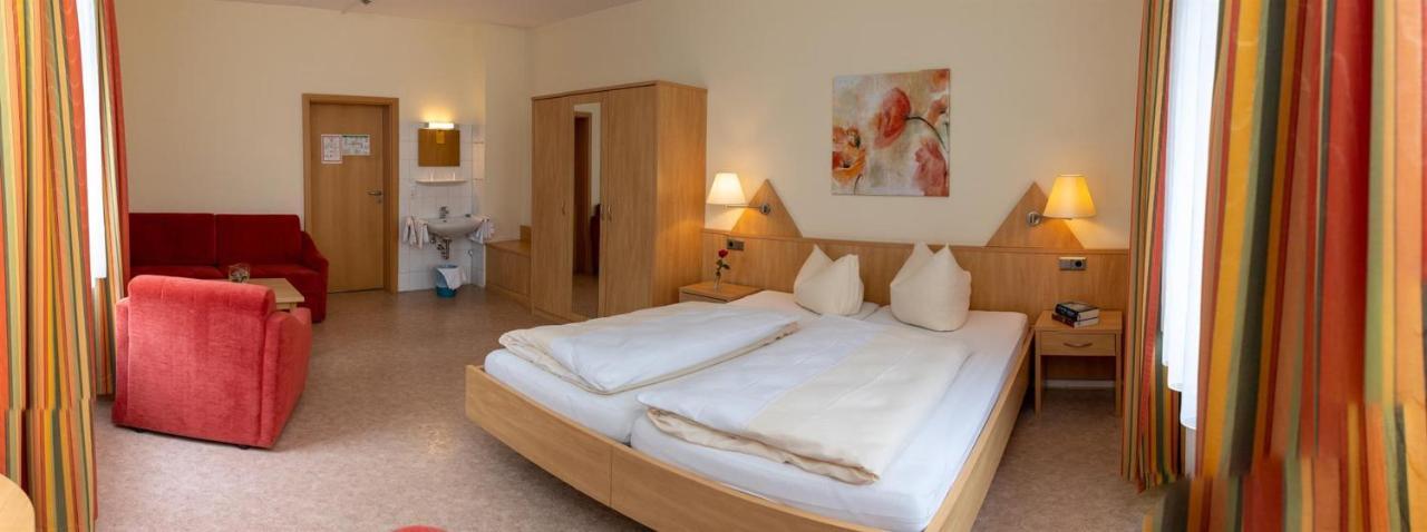 Haus Sonneck Hotel Marburg Bagian luar foto